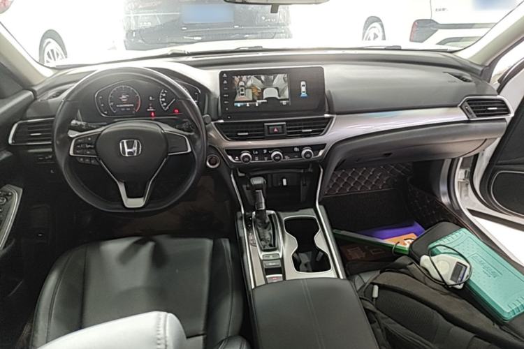 Used Honda Accord 2022 260TURBO Luxury Edition Center Console