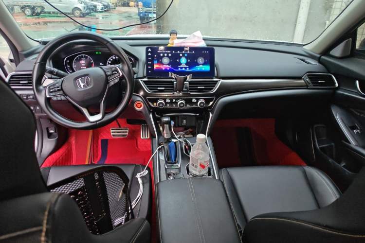 Used Honda Accord 2022 260TURBO Phantom Night · Prestige Edition Center Console