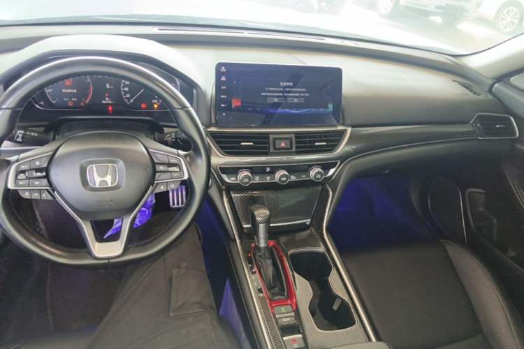Used Honda Accord 2022 260TURBO Phantom Night · Prestige Edition Center Console