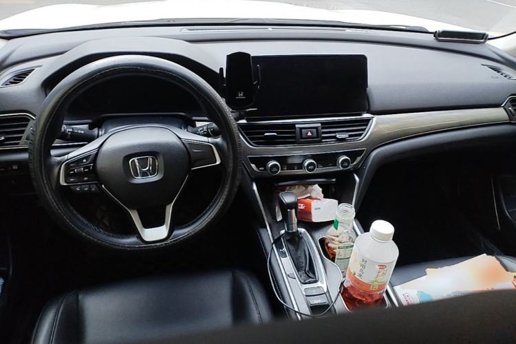 Used Honda Accord 2022 260TURBO Luxury Edition Center Console