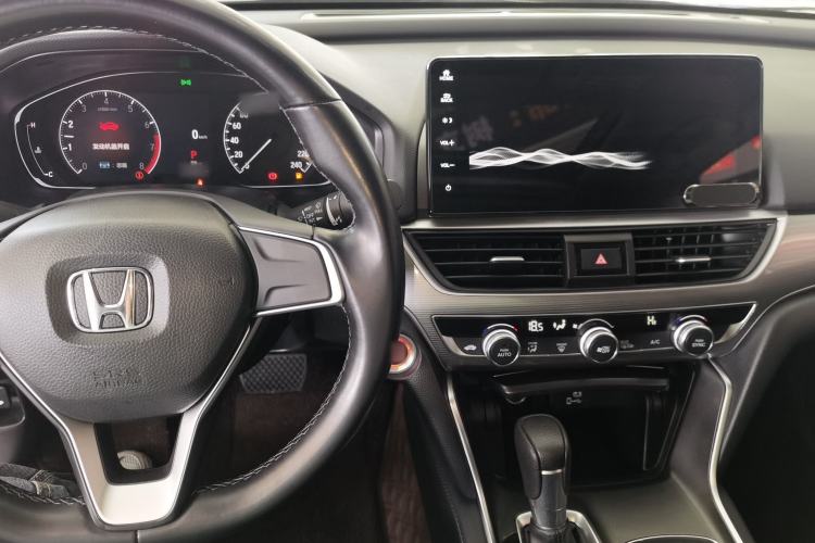 Used Honda Accord 2022 260TURBO Luxury Edition Center Console