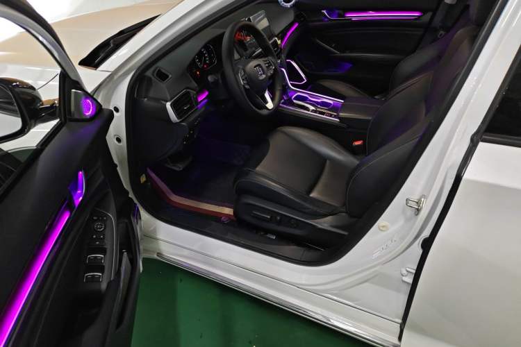 Used Honda Accord 2022 260TURBO Phantom Night · Prestige Edition Driver Seat