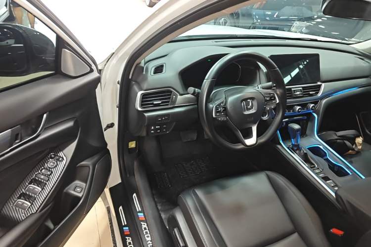 Used Honda Accord 2022 260TURBO Luxury Edition Driver Seat
