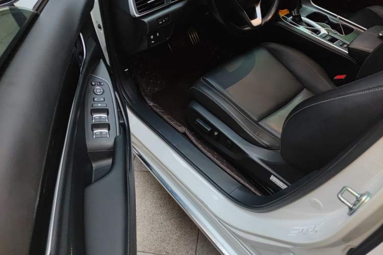 Used Honda Accord 2022 260TURBO Phantom Night · Prestige Edition Driver Seat