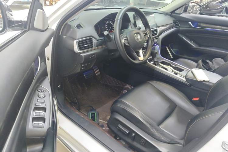 Used Honda Accord 2022 260TURBO Phantom Night · Prestige Edition Driver Seat