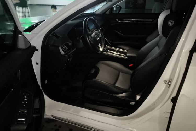 Used Honda Accord 2022 260TURBO Phantom Night · Prestige Edition Driver Seat