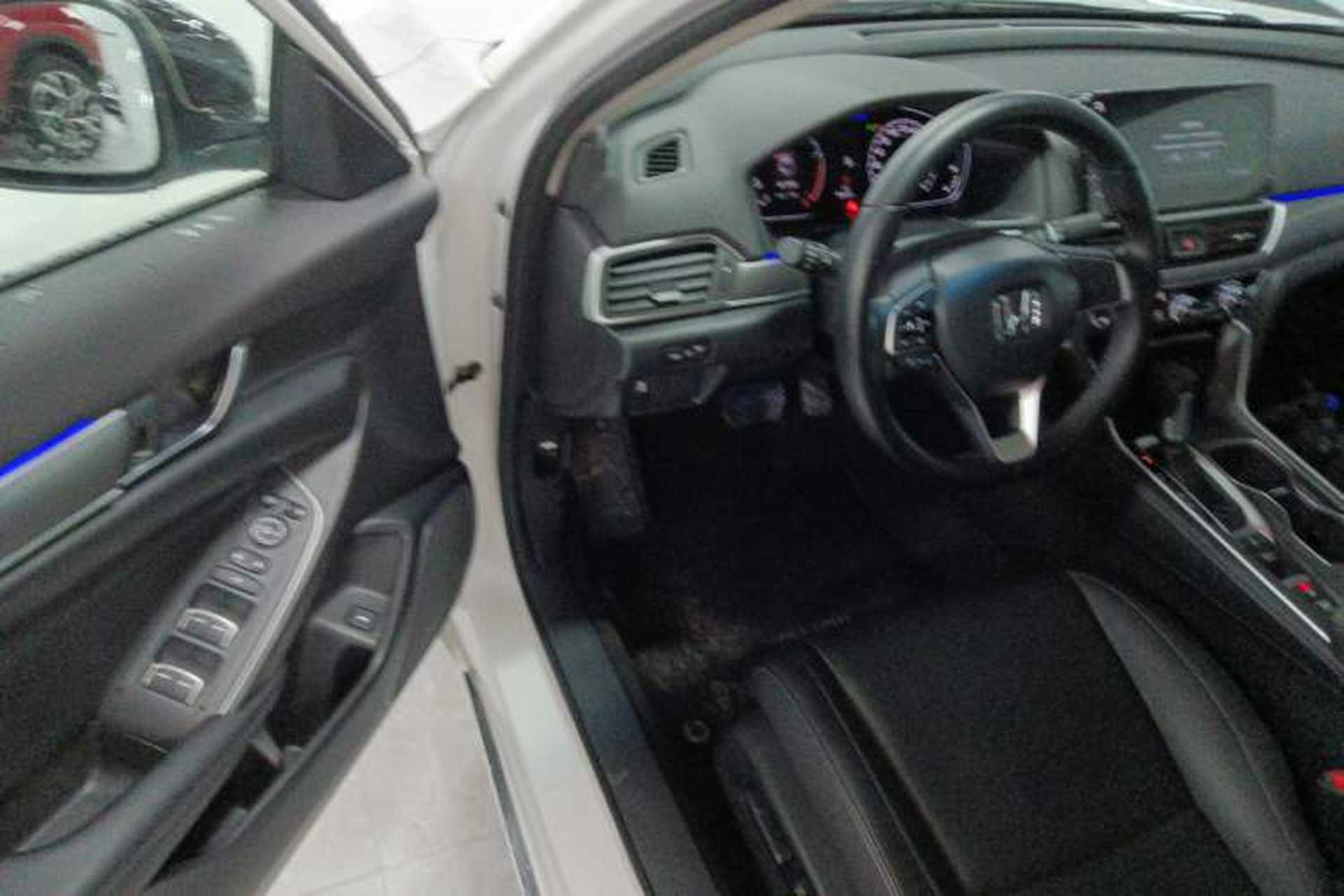 Used Honda Accord 2022 260TURBO Luxury Edition Driver Seat