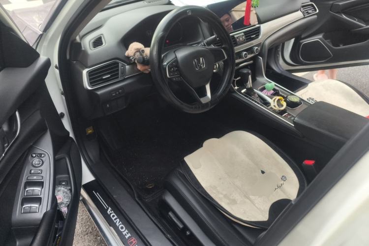 Used Honda Accord 2022 260TURBO Luxury Edition Driver Seat