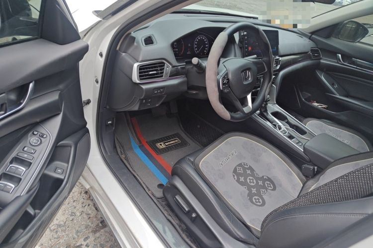 Used Honda Accord 2022 260TURBO Luxury Edition Driver Seat