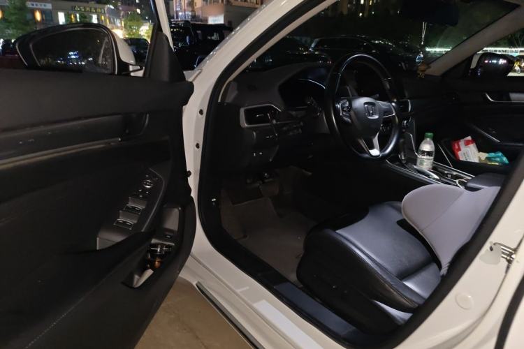 Used Honda Accord 2022 260TURBO Luxury Edition Driver Seat