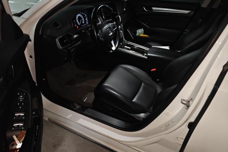 Used Honda Accord 2022 260TURBO Luxury Edition Driver Seat