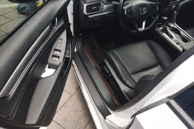 Used Honda Accord 2022 260TURBO Luxury Edition Driver Seat