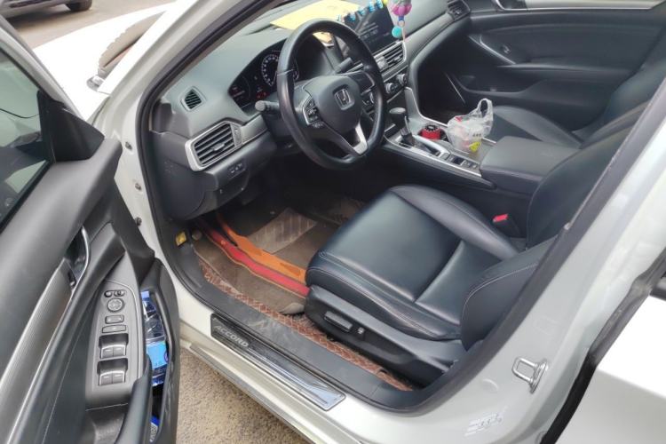 Used Honda Accord 2022 260TURBO Luxury Edition Driver Seat