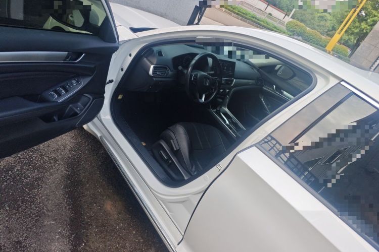 Used Honda Accord 2022 260TURBO Luxury Edition Driver Seat