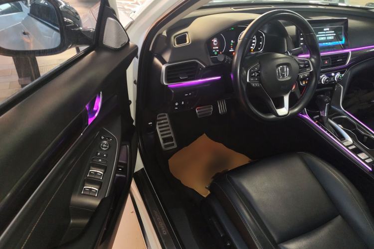 Used Honda Accord 2022 260TURBO Phantom Night · Prestige Edition Driver Seat