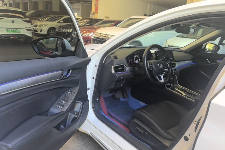 Used Honda Accord 2022 260TURBO Luxury Edition Driver Seat