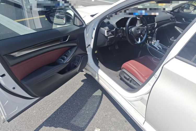 Used Honda Accord 2022 260TURBO Phantom Night · Prestige Edition Driver Seat