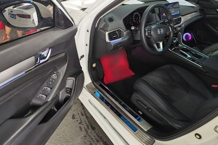 Used Honda Accord 2022 260TURBO Luxury Edition Driver Seat