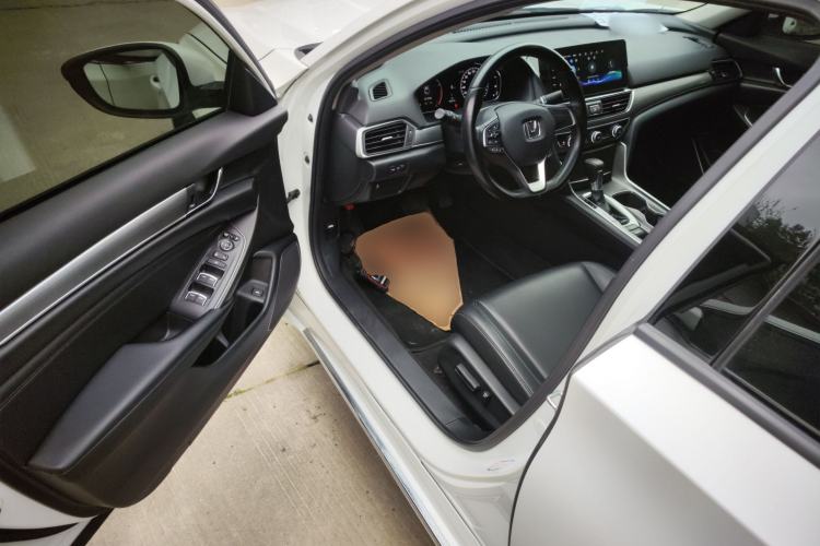 Used Honda Accord 2022 260TURBO Luxury Edition Driver Seat