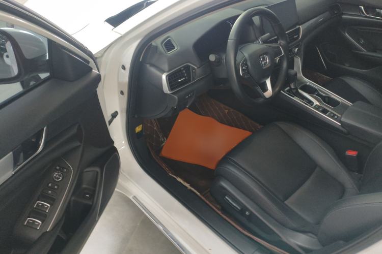 Used Honda Accord 2022 260TURBO Luxury Edition Driver Seat