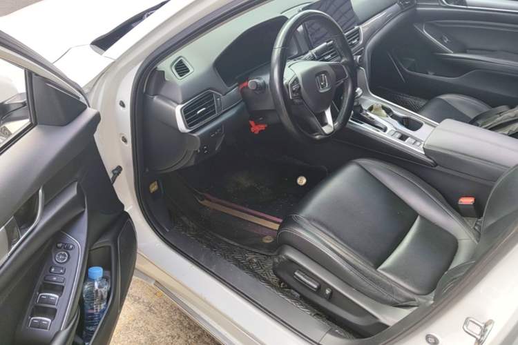 Used Honda Accord 2022 260TURBO Luxury Edition Driver Seat