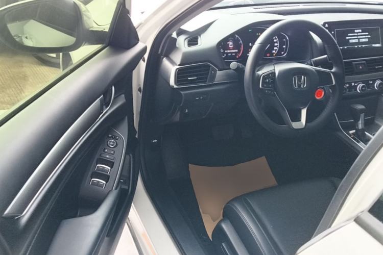 Used Honda Accord 2022 260TURBO Luxury Edition Driver Seat