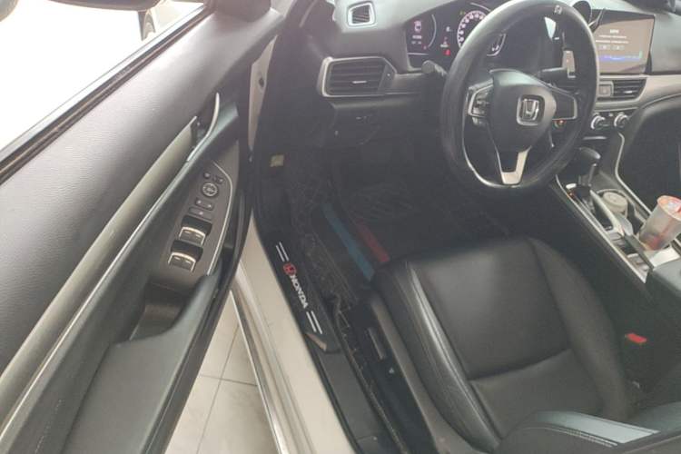 Used Honda Accord 2022 260TURBO Luxury Edition Driver Seat