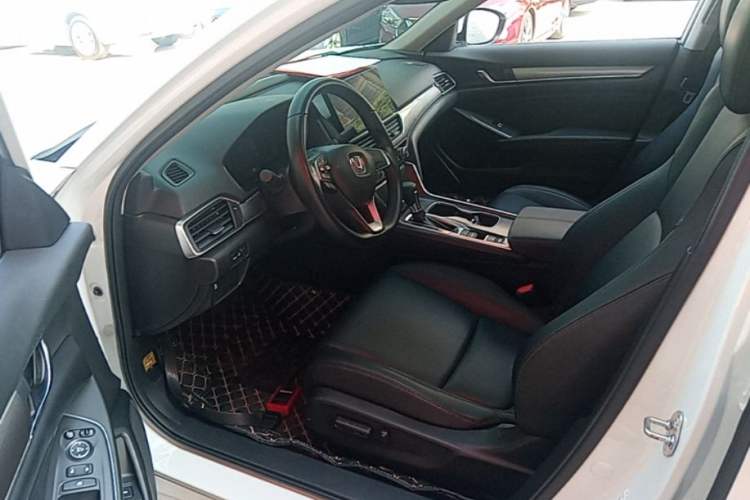 Used Honda Accord 2022 260TURBO Luxury Edition Driver Seat