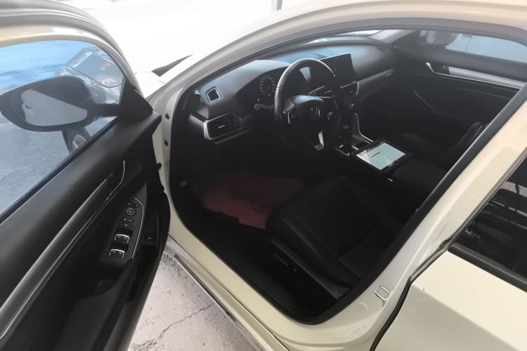 Used Honda Accord 2022 260TURBO Luxury Edition Driver Seat