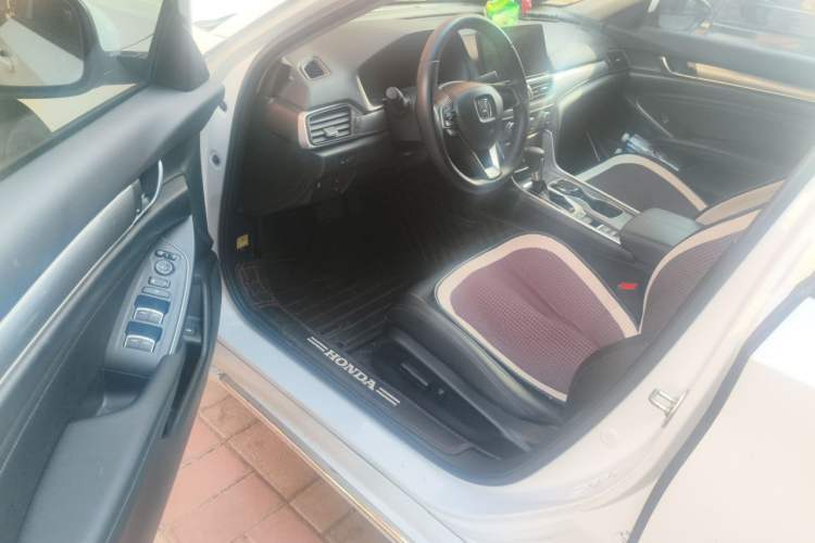 Used Honda Accord 2022 260TURBO Luxury Edition Driver Seat