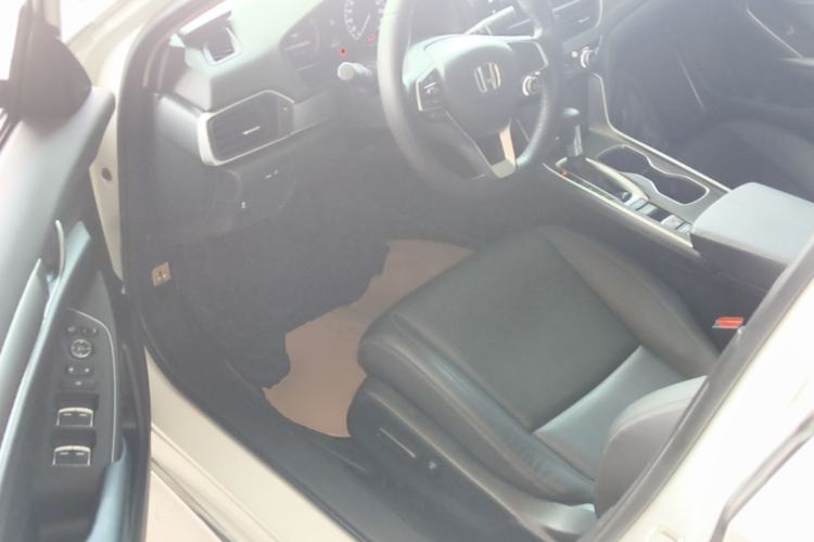 Used Honda Accord 2022 260TURBO Luxury Edition Driver Seat