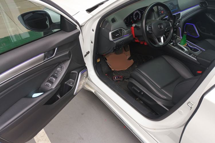Used Honda Accord 2022 260TURBO Luxury Edition Driver Seat