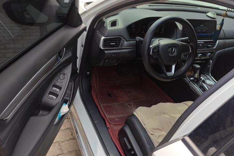Used Honda Accord 2022 260TURBO Luxury Edition Driver Seat