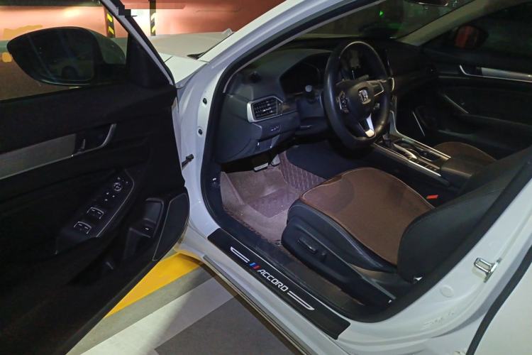 Used Honda Accord 2022 260TURBO Luxury Edition Driver Seat