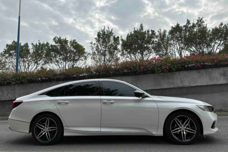 Used Honda Accord 2022 260TURBO Phantom Night · Prestige Edition Exterior 1