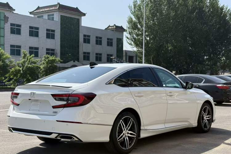 Used Honda Accord 2022 260TURBO Phantom Night · Prestige Edition Exterior 3