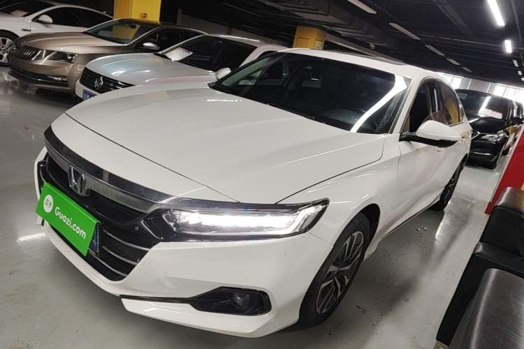 Honda Accord 2022 — фото 1
