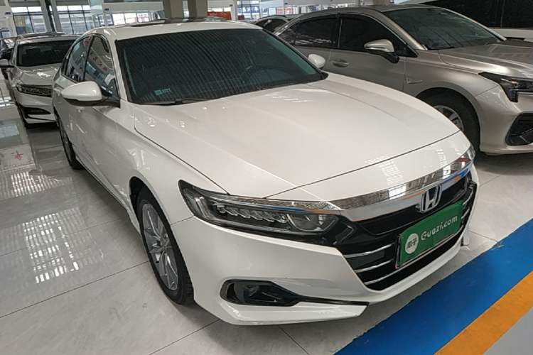 Used Honda Accord 2022 260TURBO Luxury Edition Front Right 45 Deg