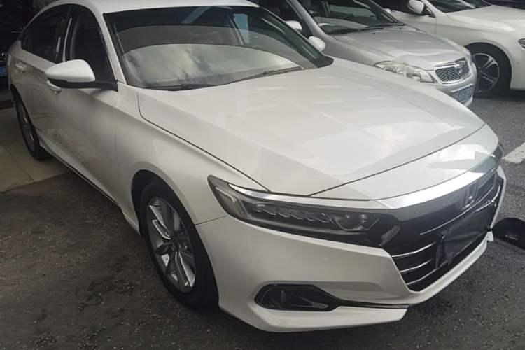 Used Honda Accord 2022 260TURBO Luxury Edition Front Right 45 Deg