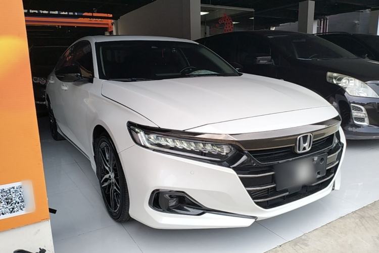 Used Honda Accord 2022 260TURBO Phantom Night · Prestige Edition Front Right 45 Deg