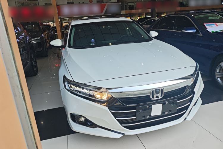 Used Honda Accord 2022 260TURBO Luxury Edition Front Right 45 Deg