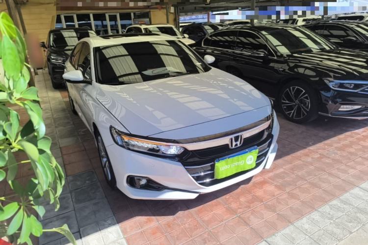 Used Honda Accord 2022 260TURBO Luxury Edition Front Right 45 Deg