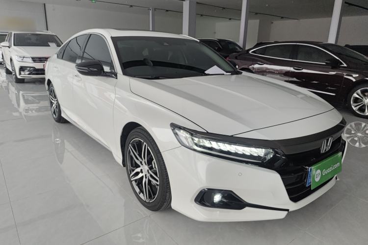 Used Honda Accord 2022 260TURBO Phantom Night · Prestige Edition Front Right 45 Deg