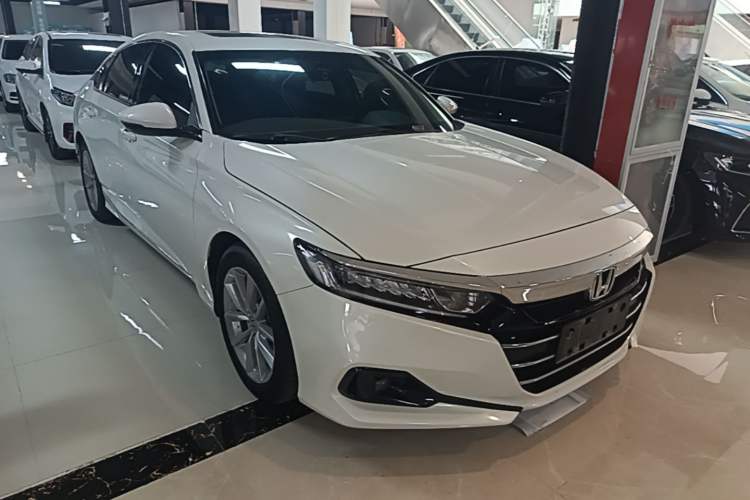 Used Honda Accord 2022 260TURBO Luxury Edition Front Right 45 Deg