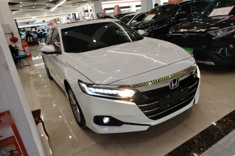 Used Honda Accord 2022 260TURBO Luxury Edition Front Right 45 Deg