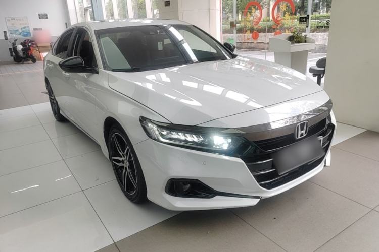 Used Honda Accord 2022 260TURBO Phantom Night · Prestige Edition Front Right 45 Deg