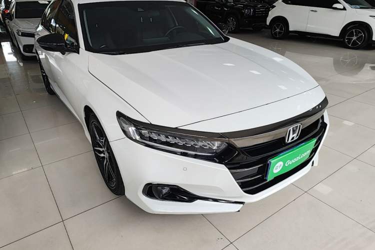 Used Honda Accord 2022 260TURBO Phantom Night · Prestige Edition Front Right 45 Deg