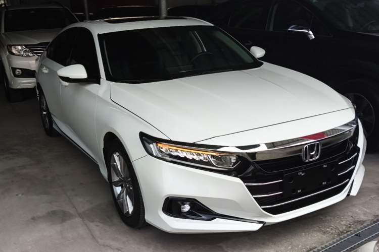 Used Honda Accord 2022 260TURBO Luxury Edition Front Right 45 Deg