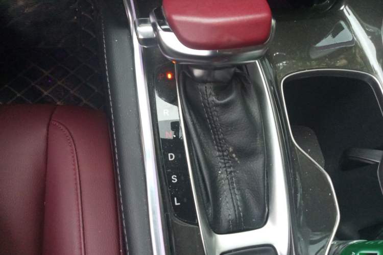 Used Honda Accord 2022 260TURBO Phantom Night · Prestige Edition Gear Lever