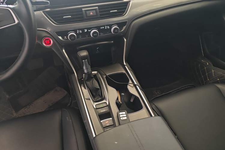 Used Honda Accord 2022 260TURBO Luxury Edition Gear Lever